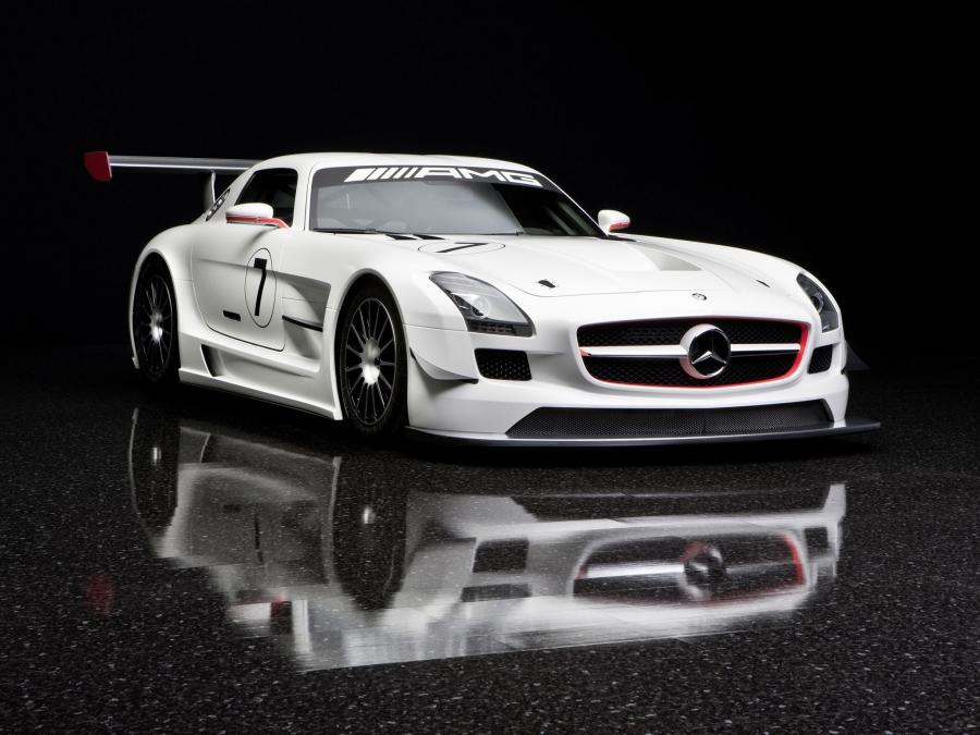  Mercedes-Benz SLS AMG GT3 2010 года  (фото 20 из 47)